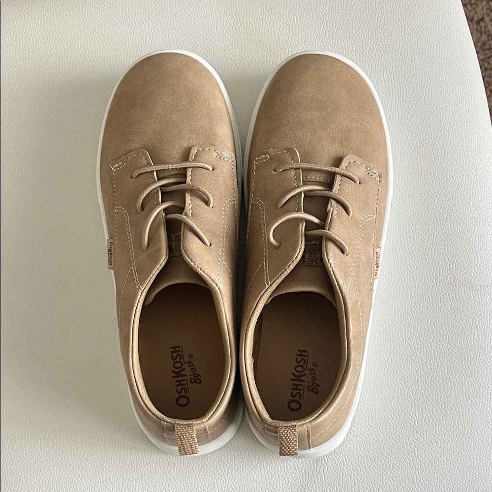 OshKosh B'gosh Kids Tan Sneakers